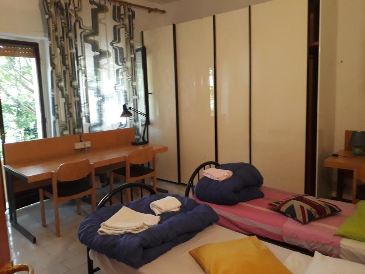Hotel Bed in Siena Tognazza Exterior foto